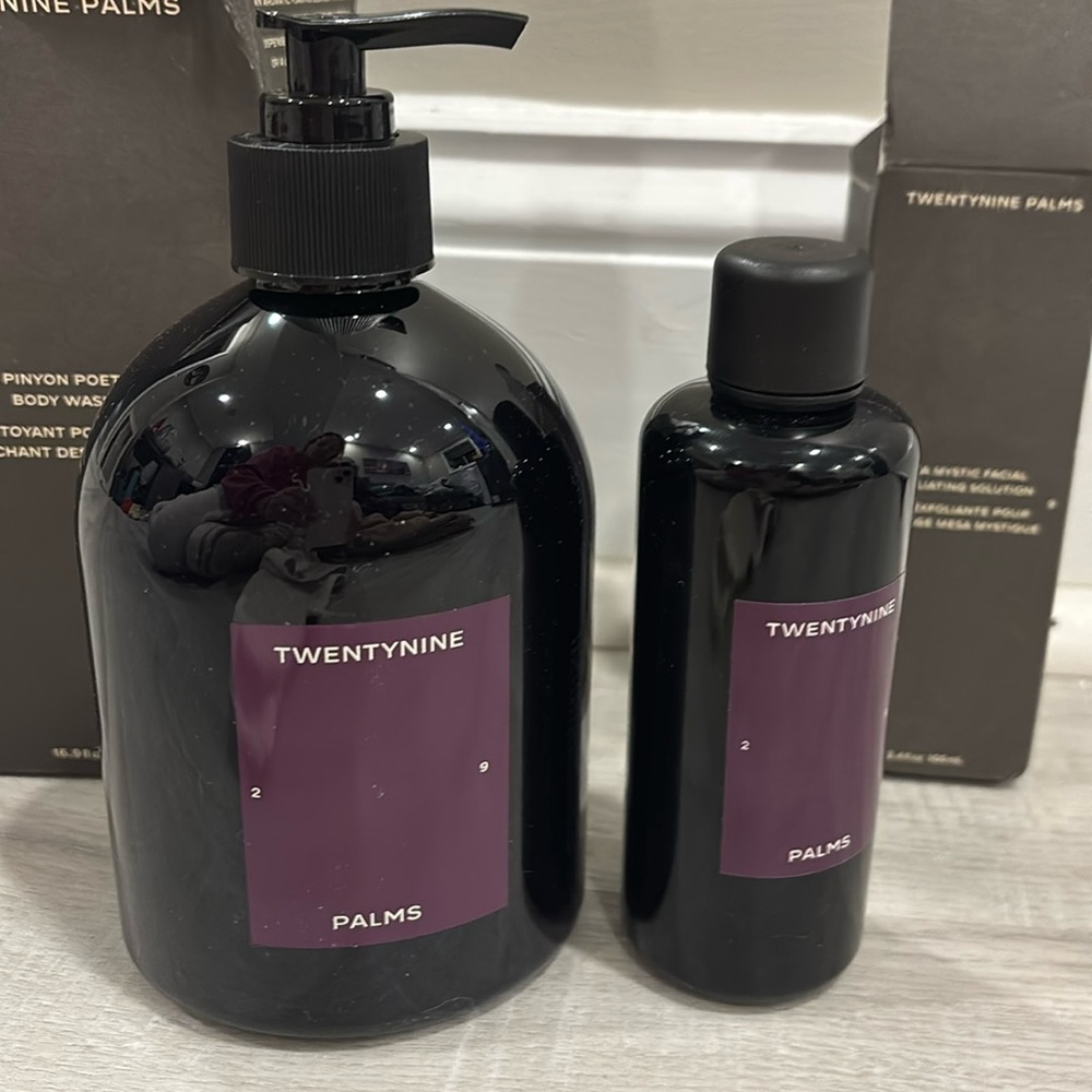 TWENTYNINE PALMS ~bundle of 2~ large luxury body wash and mesa mystic exfoliator